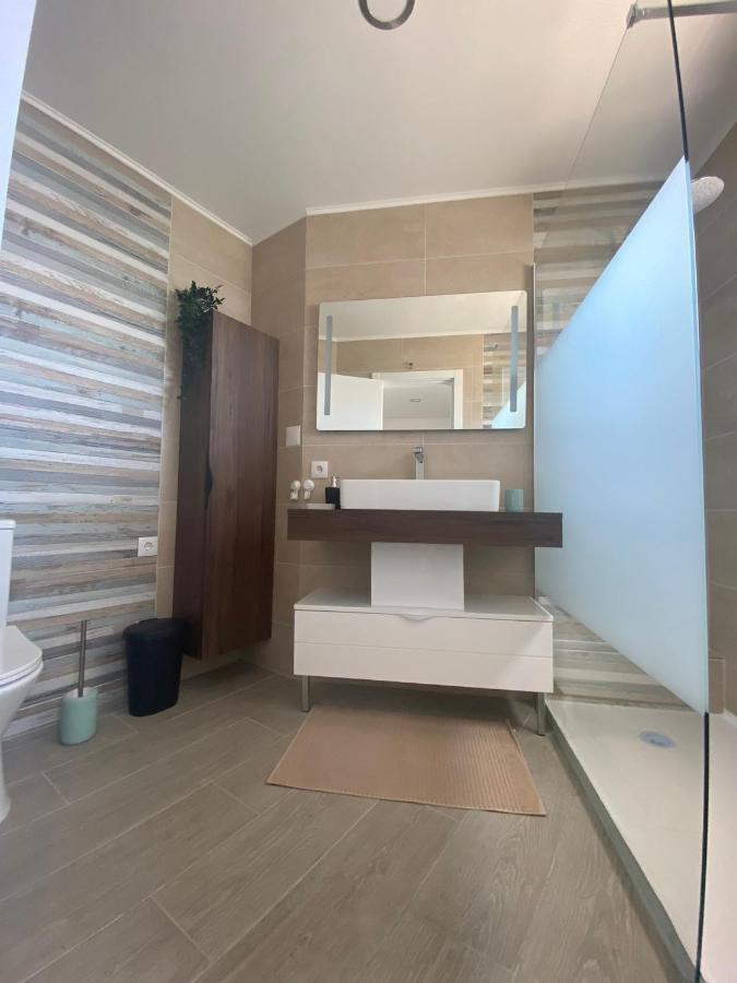 Luisa Anabela, 6/8 Pers, Piscine Et Jacuzzi . Villa Albufeira